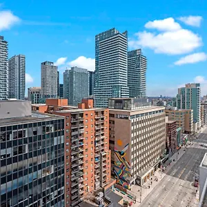 https://simply-comfort-fort-york-apartments.hotelstorontoontario.org