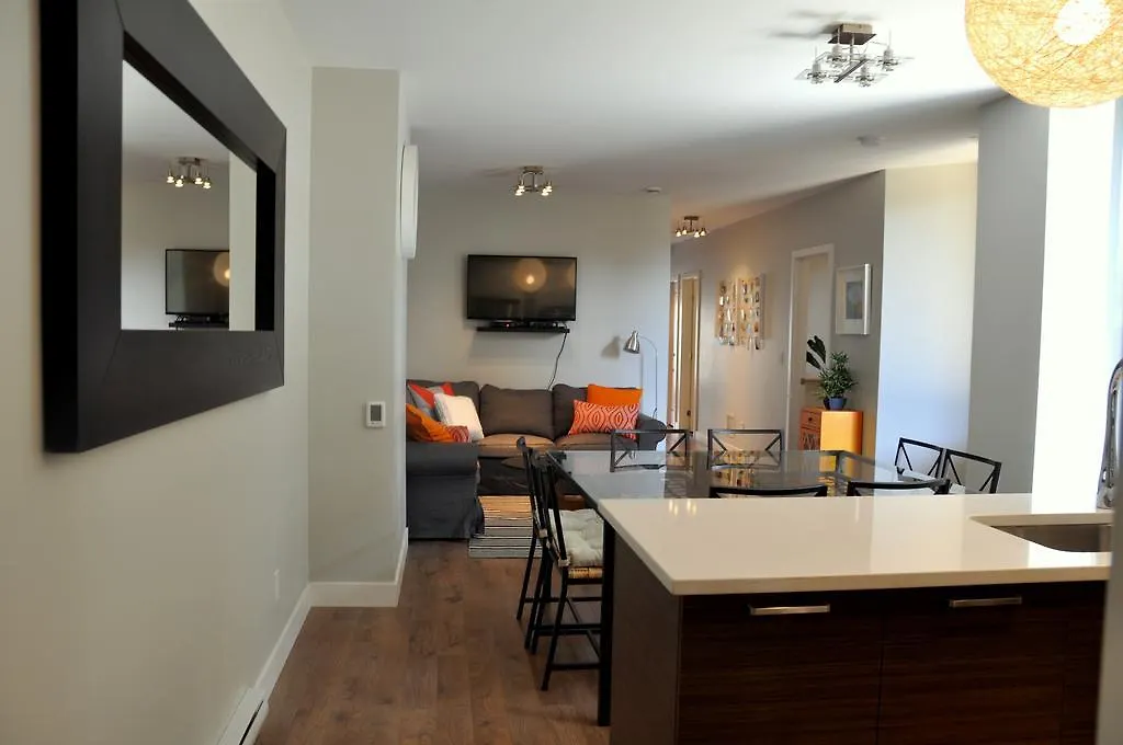 Apartment Le Mont-Royal Lounge By Homeinmontreal